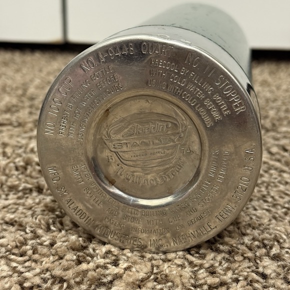 Vintage Aladdin Stanley Thermos #A-944B,‎ Quart, Stainless Steel and Green, MINT - Picture 2 of 6